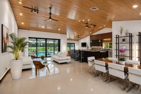 10710 Boca Woods Lane Boca Raton FL 33428