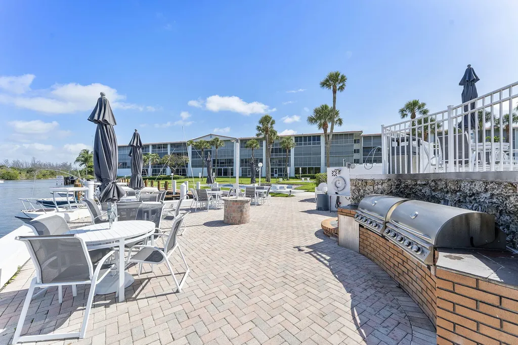 101 NE 19th Avenue Deerfield Beach FL 33441