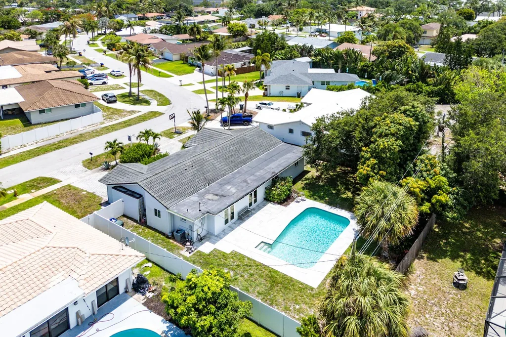581 NW 13th Drive Boca Raton FL 33486
