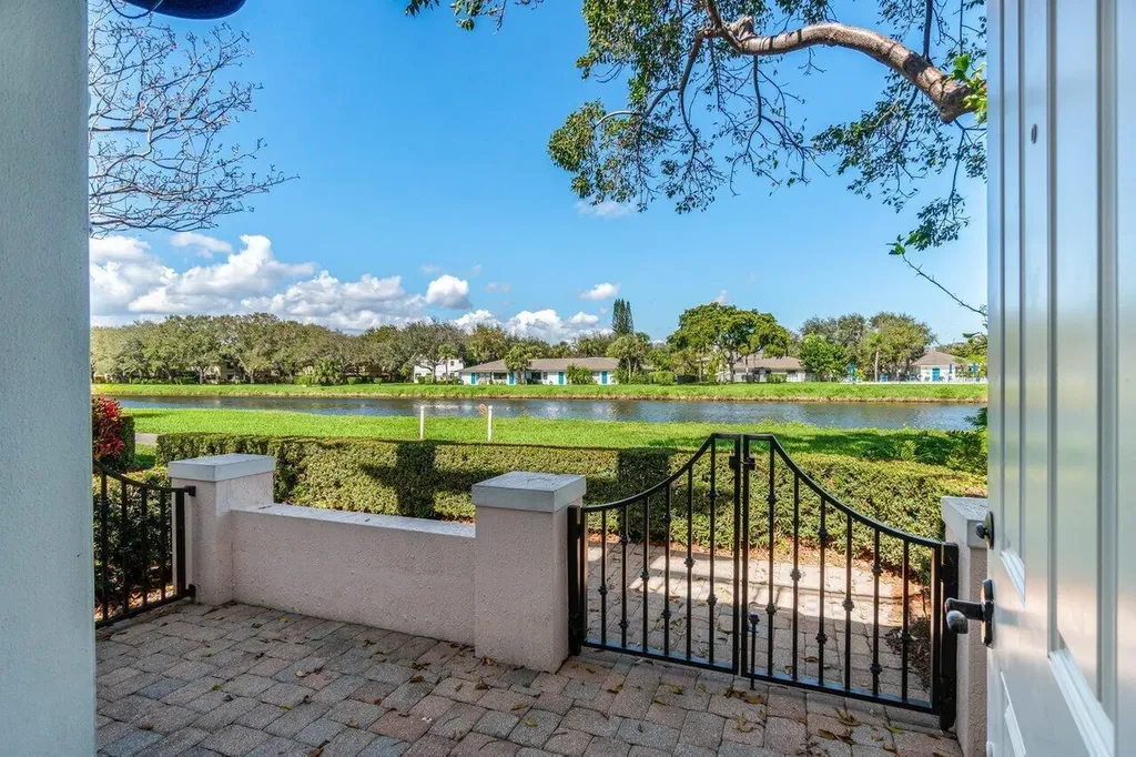 8343 NW 8th Terrace Boca Raton FL 33487