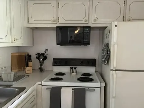 620 Horizon W Boynton Beach FL 33435