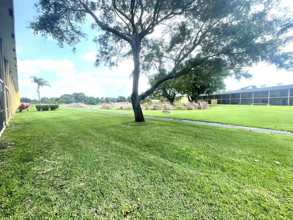 1811 Meadows Circle W Boynton Beach FL 33436