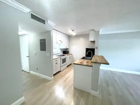 1811 Meadows Circle W Boynton Beach FL 33436