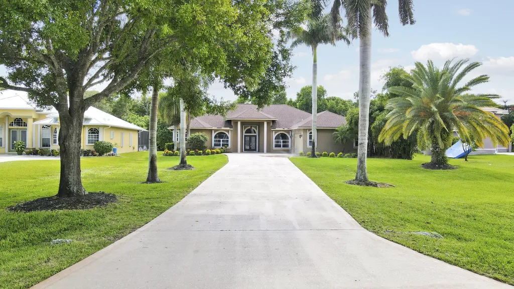 164 SE Osprey Ridge Port St Lucie FL 34984