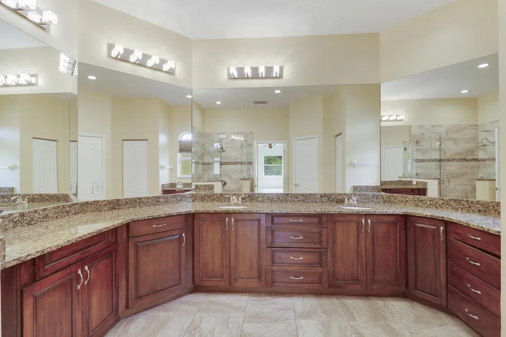 164 SE Osprey Ridge Port St Lucie FL 34984