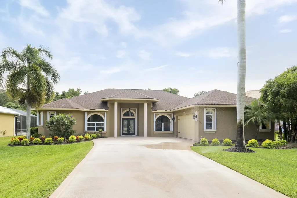 164 SE Osprey Ridge Port St Lucie FL 34984