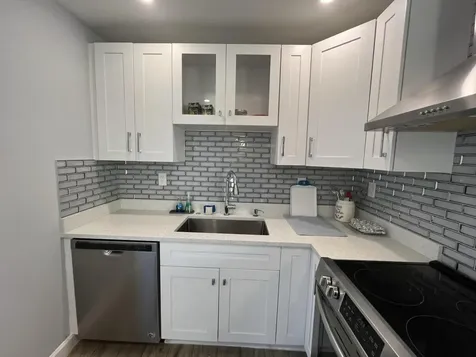 812 Burgundy Delray Beach FL 33484