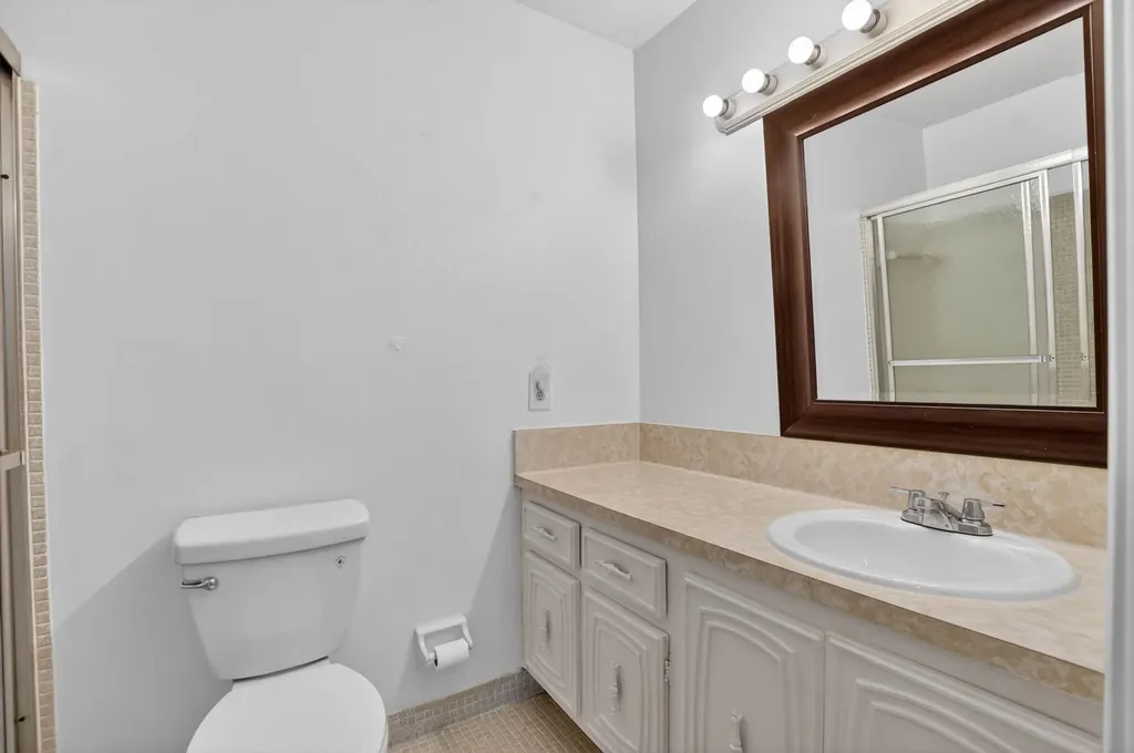 912 South Drive Delray Beach FL 33445