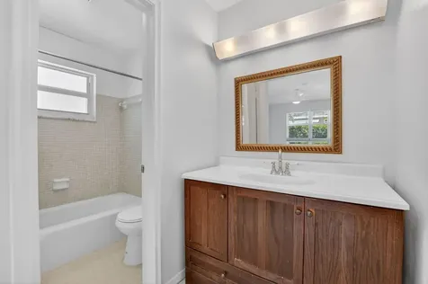 912 South Drive Delray Beach FL 33445
