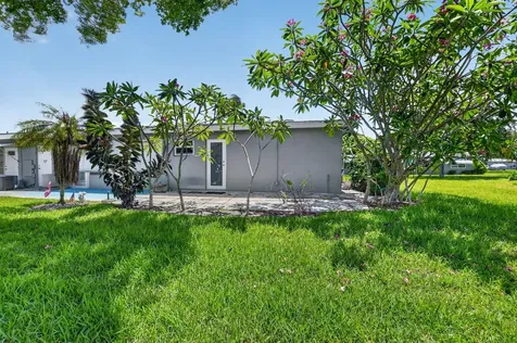 912 South Drive Delray Beach FL 33445
