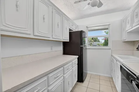 912 South Drive Delray Beach FL 33445