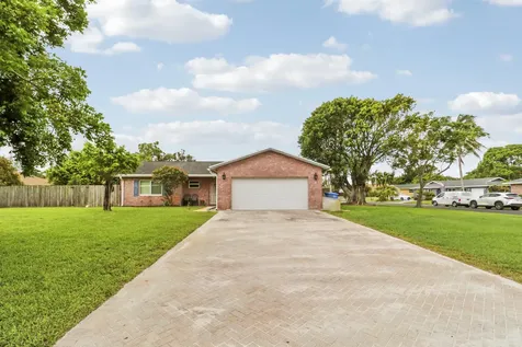98 Pintail Court Royal Palm Beach FL 33411