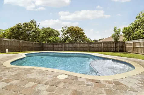 98 Pintail Court Royal Palm Beach FL 33411