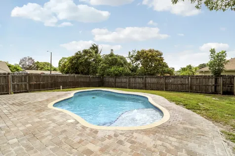 98 Pintail Court Royal Palm Beach FL 33411
