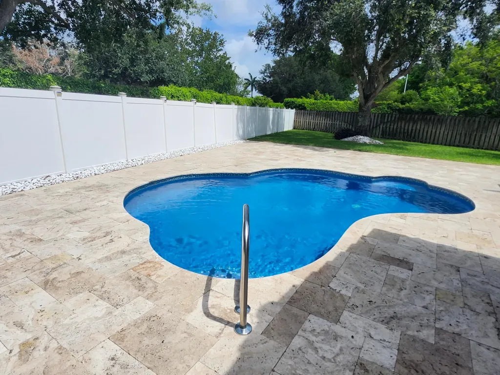 1582 NW 135th Avenue Pembroke Pines FL 33028