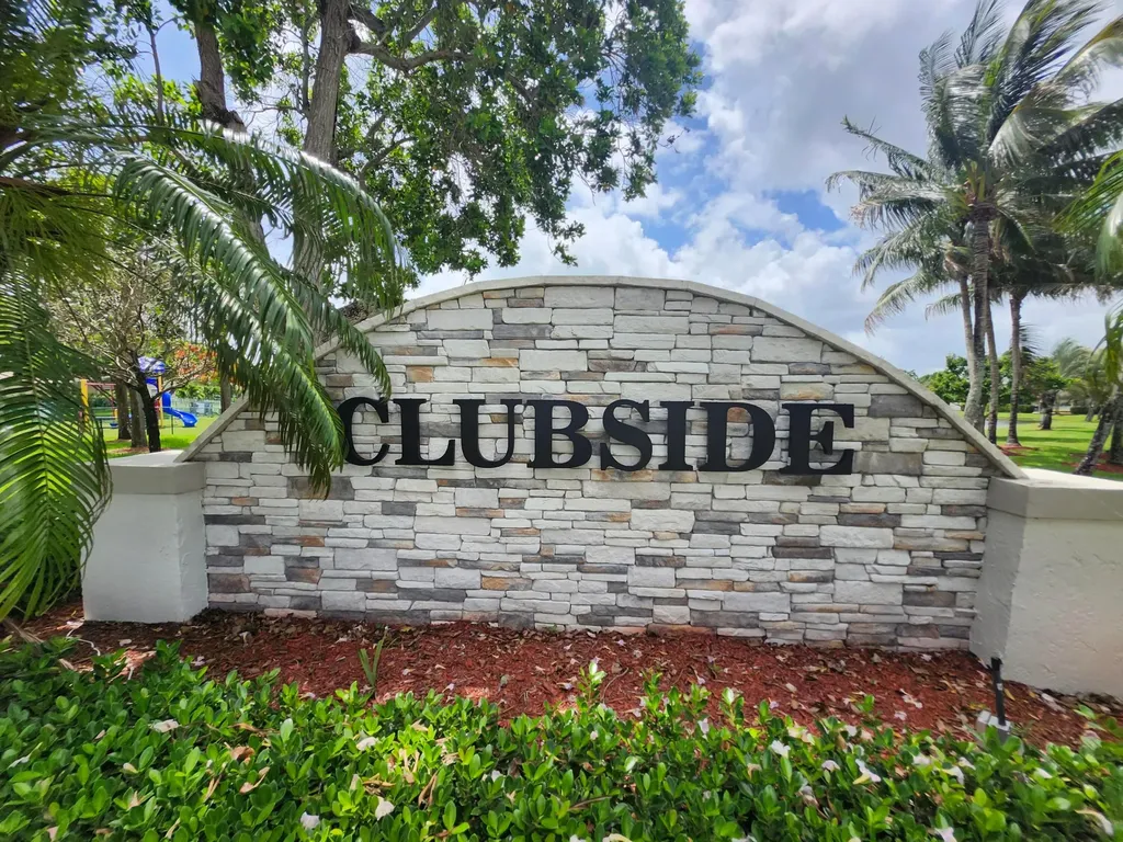 1582 NW 135th Avenue Pembroke Pines FL 33028