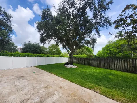 1582 NW 135th Avenue Pembroke Pines FL 33028