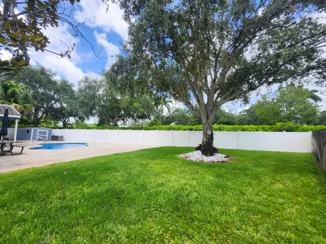 1582 NW 135th Avenue Pembroke Pines FL 33028