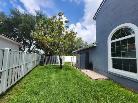 1582 NW 135th Avenue Pembroke Pines FL 33028