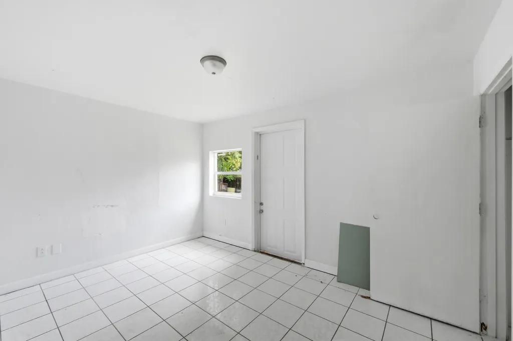 272 NE 42nd Court Deerfield Beach FL 33064
