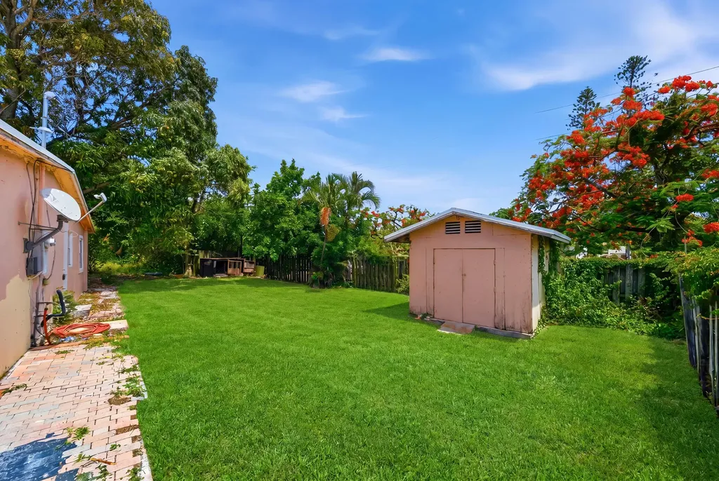 272 NE 42nd Court Deerfield Beach FL 33064