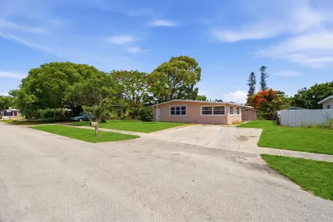 272 NE 42nd Court Deerfield Beach FL 33064