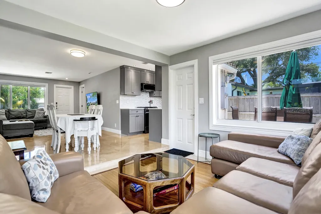 1041 SW 32nd Street Fort Lauderdale FL 33315