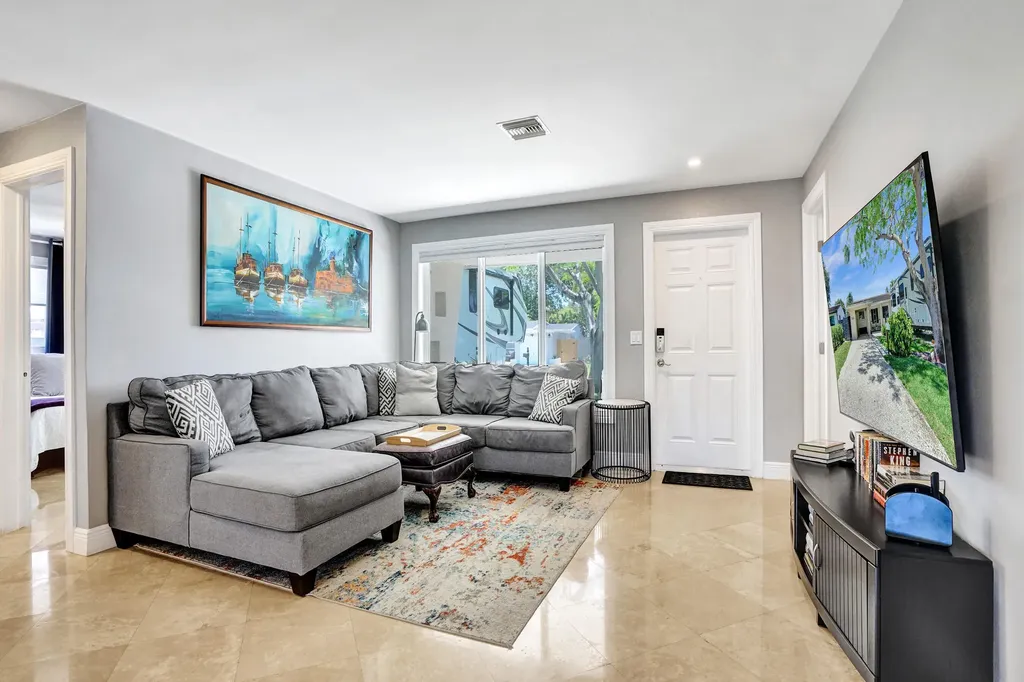 1041 SW 32nd Street Fort Lauderdale FL 33315