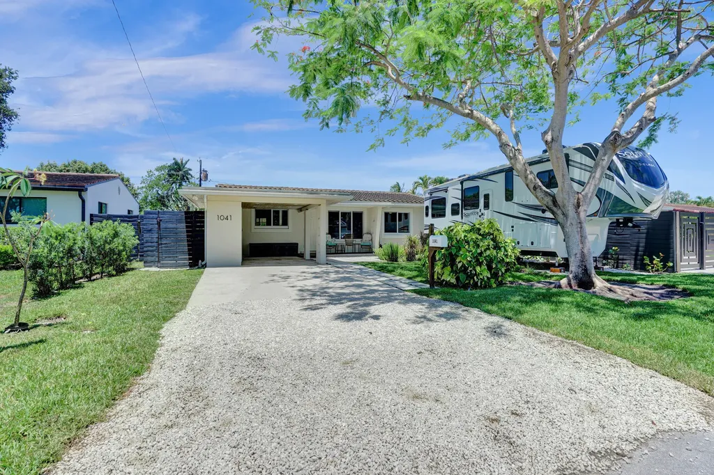 1041 SW 32nd Street Fort Lauderdale FL 33315