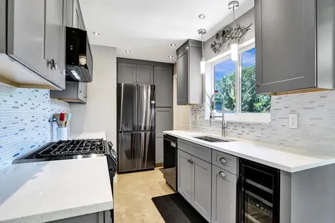 1041 SW 32nd Street Fort Lauderdale FL 33315