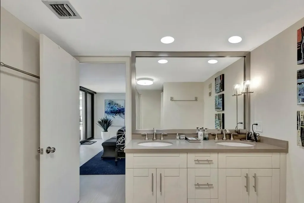 5550 N Ocean Drive Singer Island FL 33404