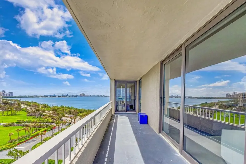 5550 N Ocean Drive Singer Island FL 33404