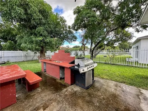 4315 NW 11th Court Miami FL 33127