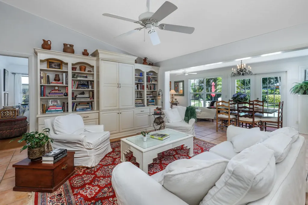 9268 SE Gettysburg Court Hobe Sound FL 33455