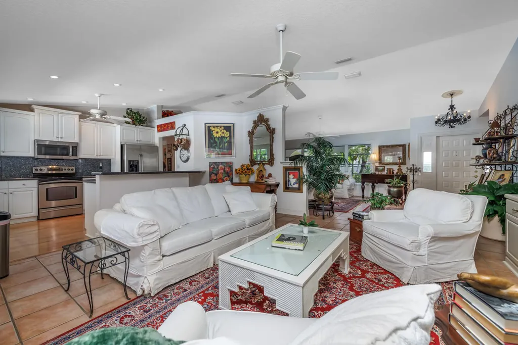 9268 SE Gettysburg Court Hobe Sound FL 33455
