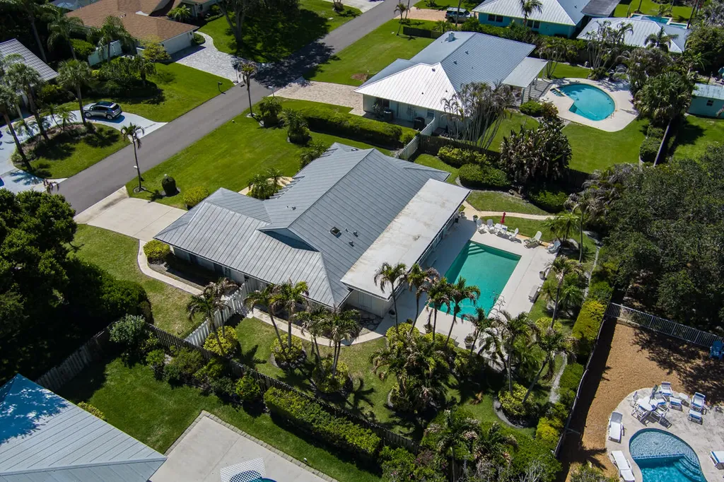 9268 SE Gettysburg Court Hobe Sound FL 33455