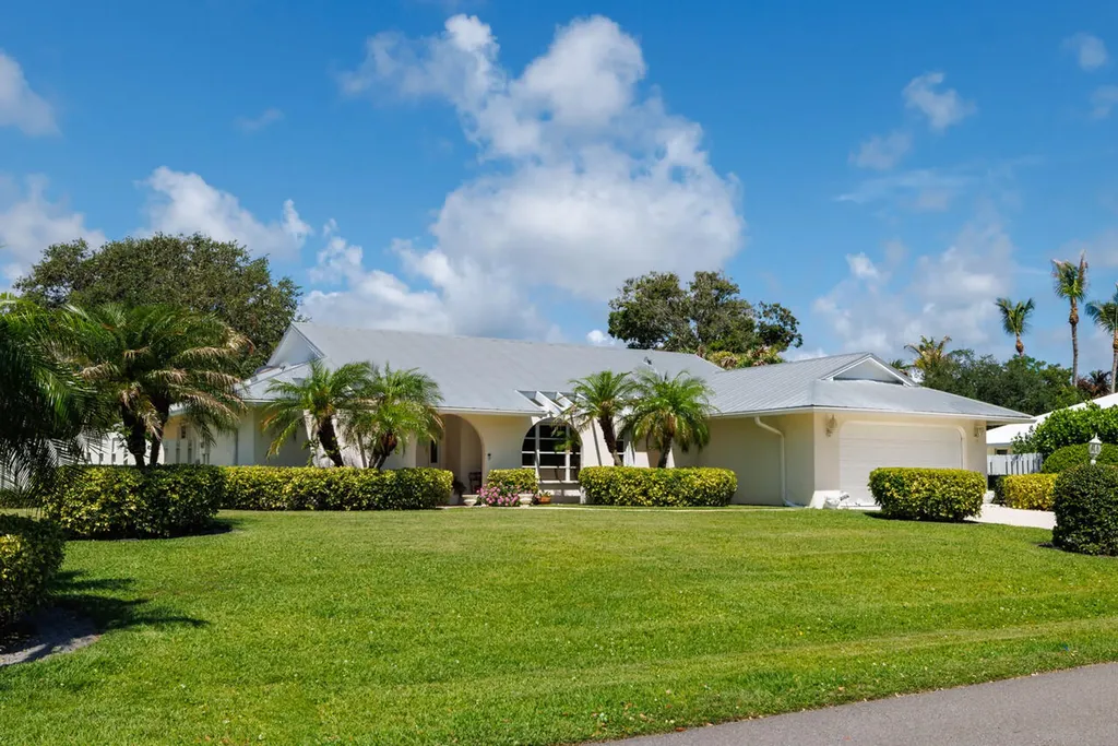 9268 SE Gettysburg Court Hobe Sound FL 33455
