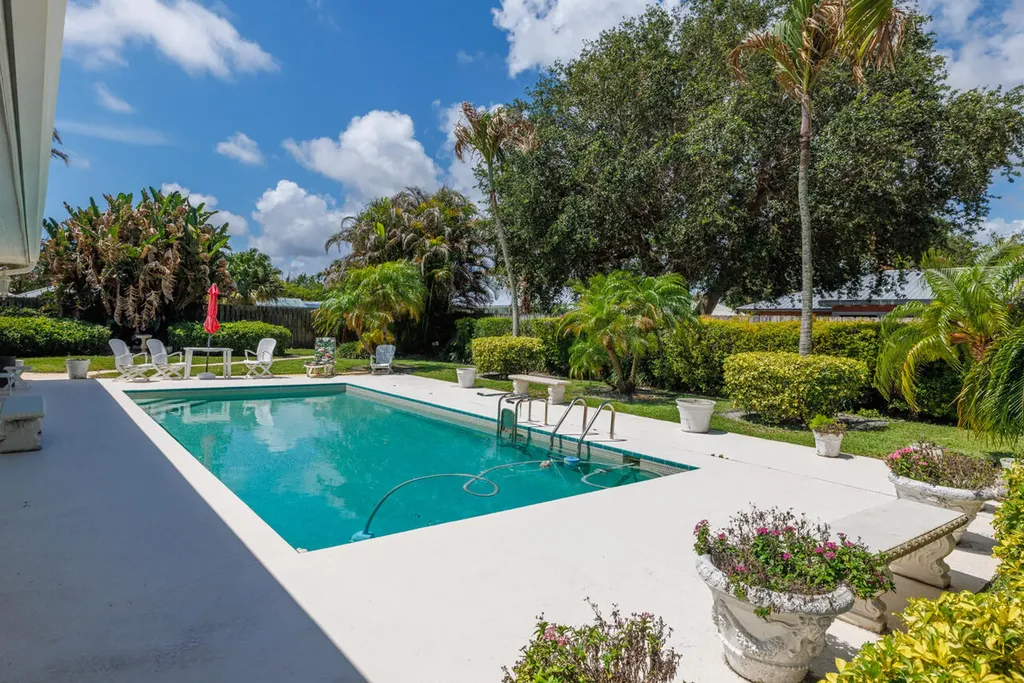 9268 SE Gettysburg Court Hobe Sound FL 33455