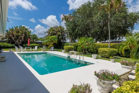 9268 SE Gettysburg Court Hobe Sound FL 33455