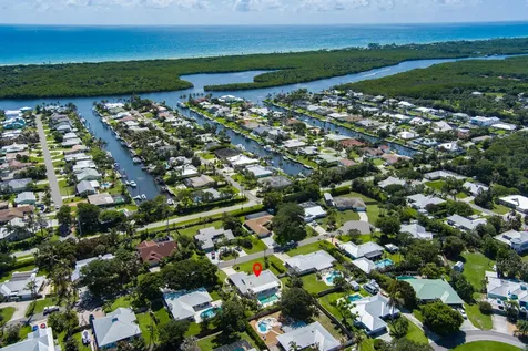 9268 SE Gettysburg Court Hobe Sound FL 33455