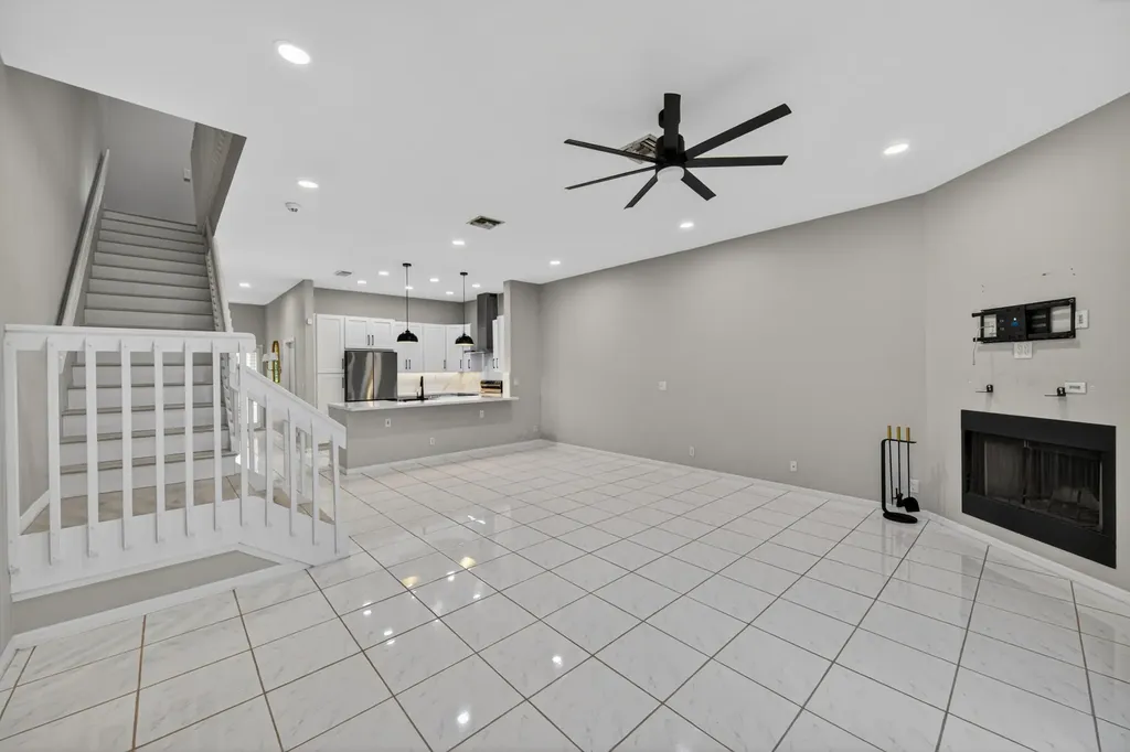 835 NE 17th Way Fort Lauderdale FL 33304