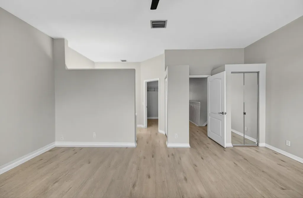 835 NE 17th Way Fort Lauderdale FL 33304