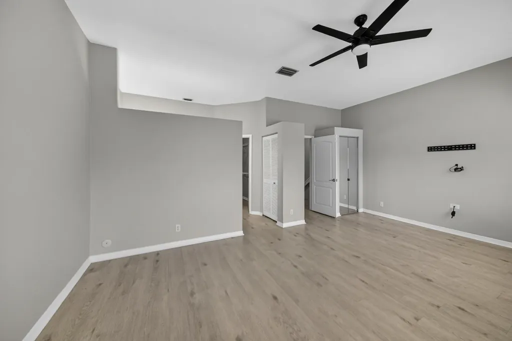 835 NE 17th Way Fort Lauderdale FL 33304
