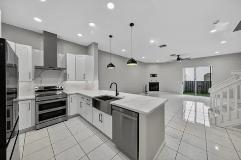 835 NE 17th Way Fort Lauderdale FL 33304