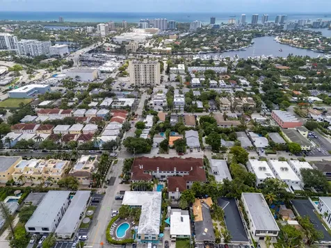835 NE 17th Way Fort Lauderdale FL 33304