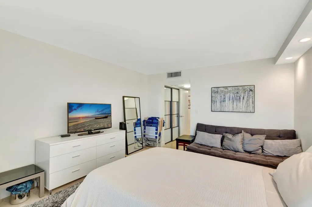 5550 N Ocean Drive Singer Island FL 33404