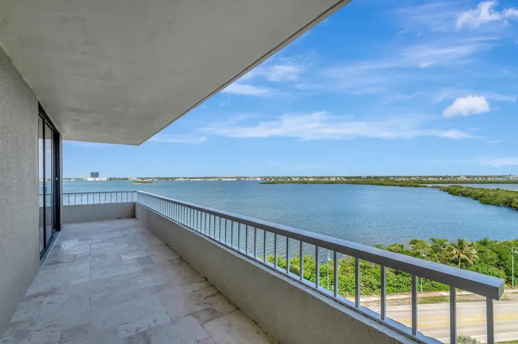 5550 N Ocean Drive Singer Island FL 33404