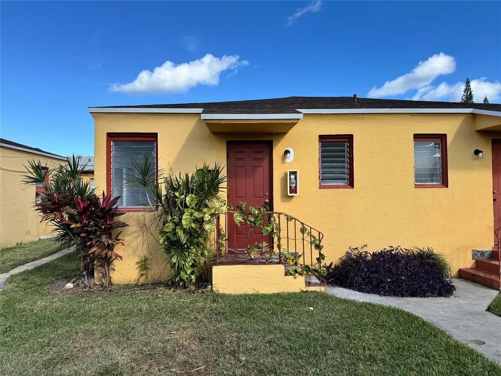 1739 Moffett Street Hollywood FL 33020