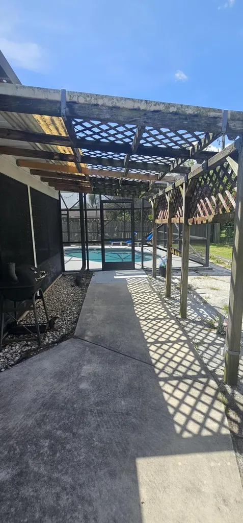 2268 SE Shelter Drive Port St Lucie FL 34952