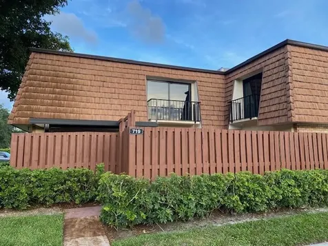 719 7th Lane Greenacres FL 33463
